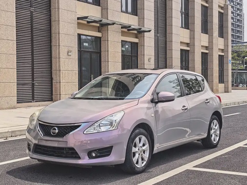 Nissan Tiida 2013