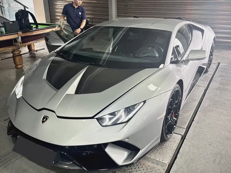 Lamborghini Huracan