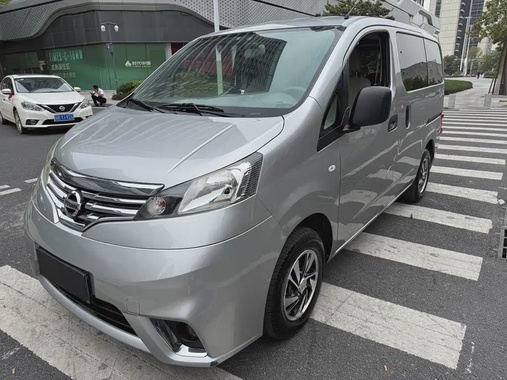 Nissan NV200 2017