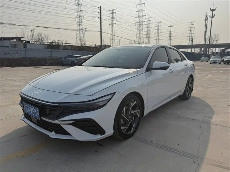 Hyundai Elantra