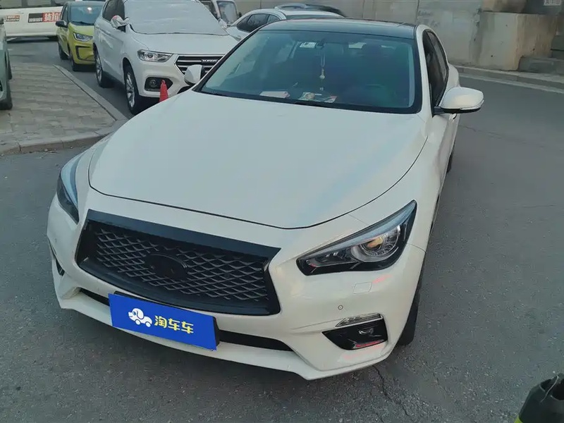 Infiniti Q50