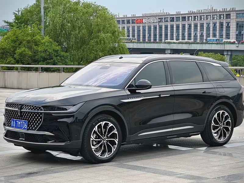 Lincoln Nautilus