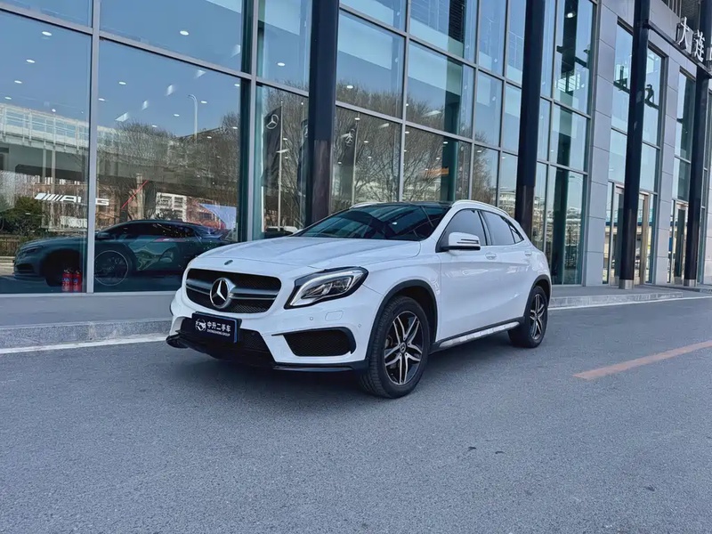 Mercedes-Benz GLA-Class