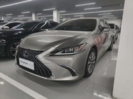 Lexus ES 2022