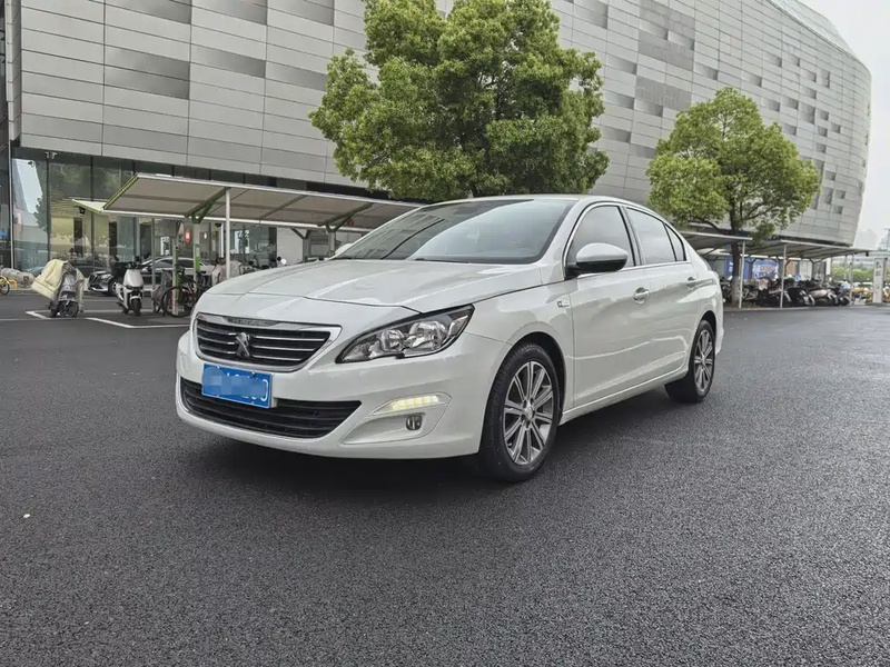 Peugeot 408