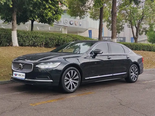 Volvo S90 2022