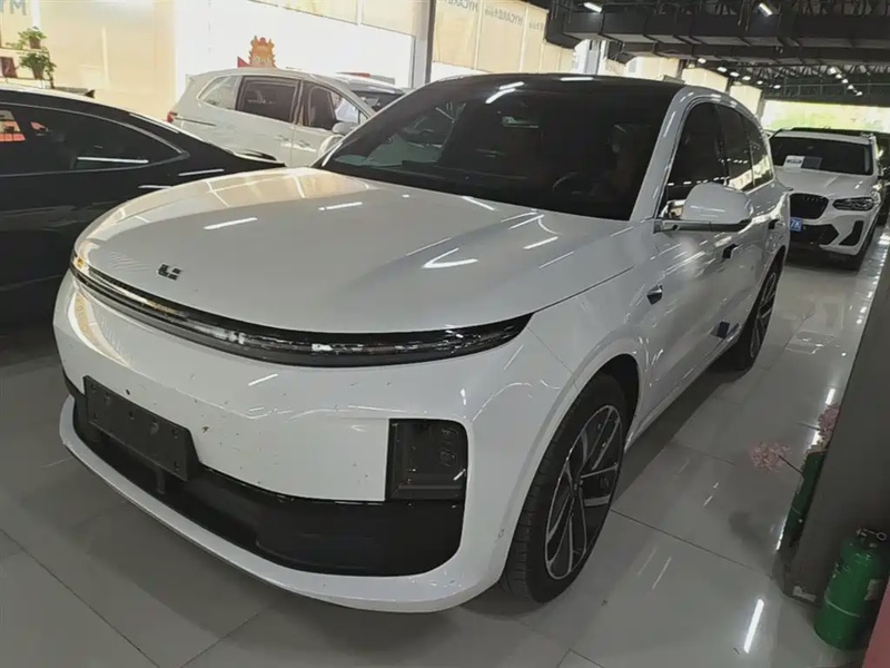 Li Auto L6