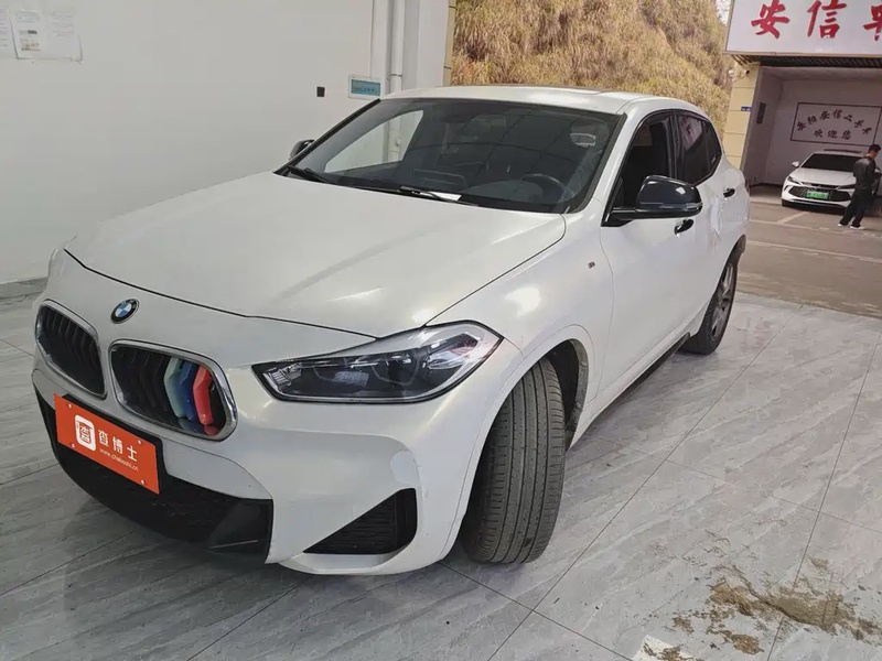 BMW X2