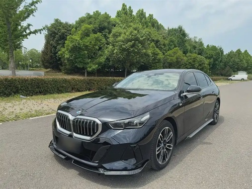 BMW 5 Series 2025