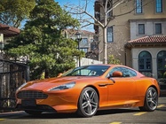 Aston Martin Vantage 2011