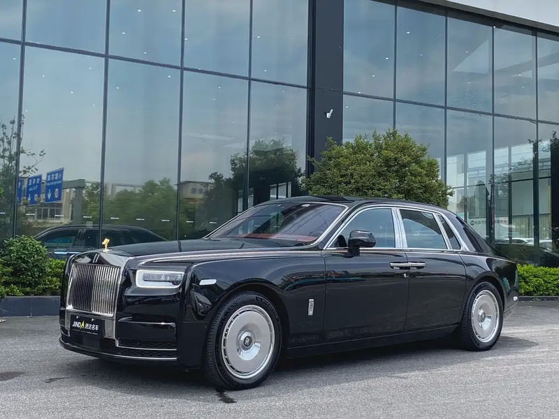 Rolls-Royce Phantom