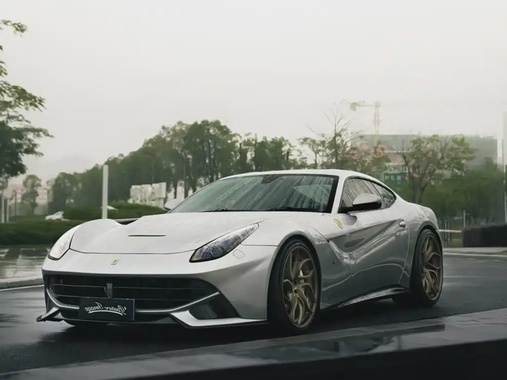 Ferrari F12 2013