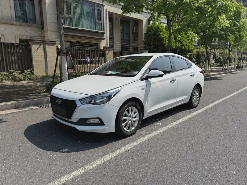 Hyundai Verna