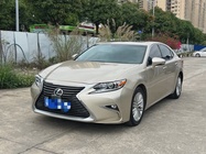 Lexus ES 2017