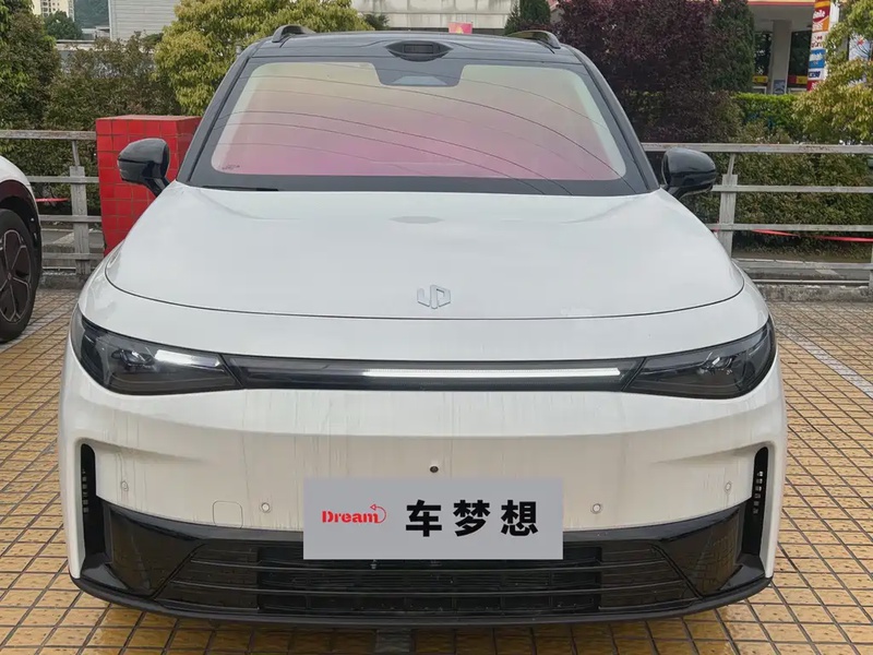 Leapmotor C16