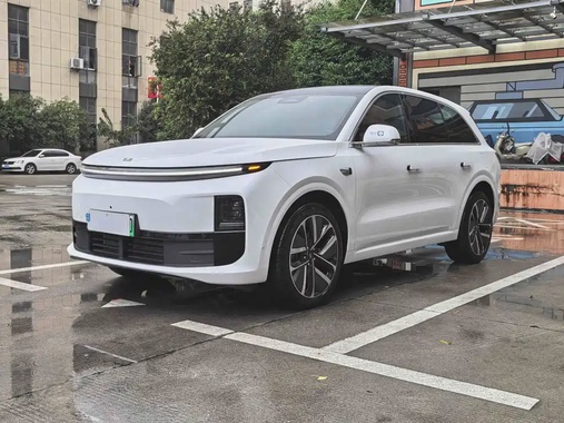 Li Auto L6 2024