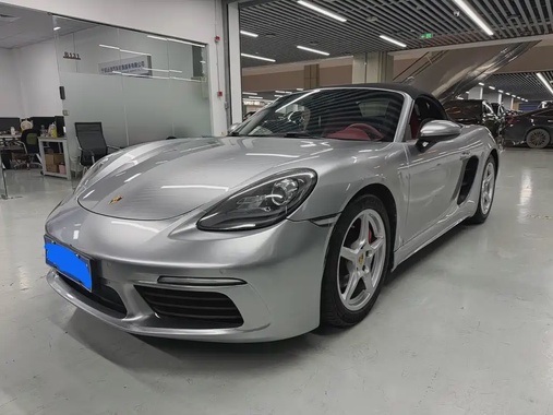 Porsche 718 2016
