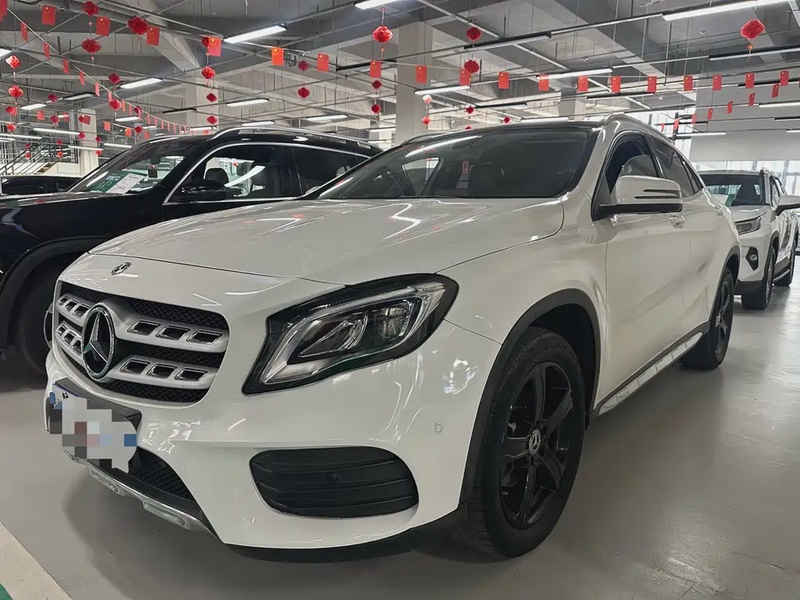 Mercedes-Benz GLA-Class