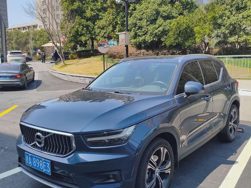 Volvo XC40
