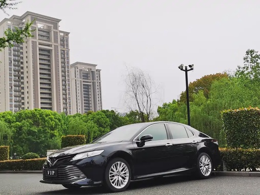 Toyota Camry 2019
