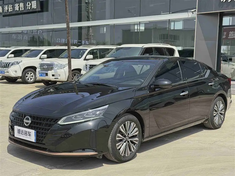 Nissan Teana