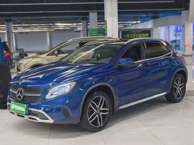 Mercedes-Benz GLA-Class