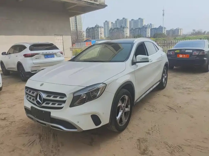 Mercedes-Benz GLA-Class
