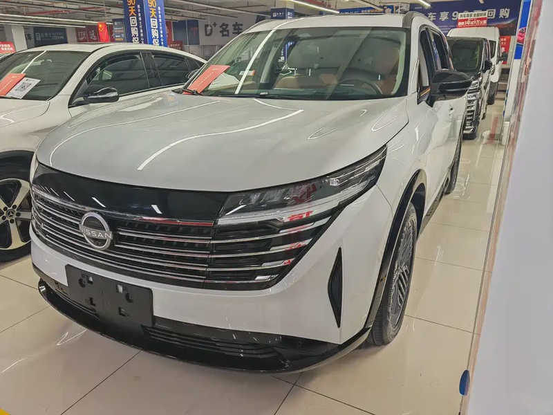 Nissan Teramont