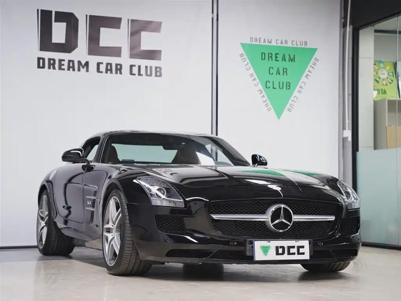 Mercedes-Benz SLS AMG