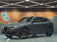 Alfa Romeo Stelvio 2023