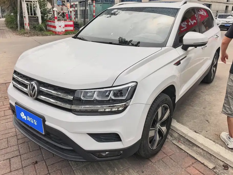 Volkswagen Tharu