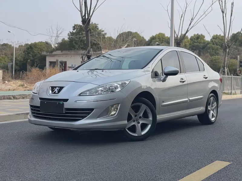 Peugeot 408