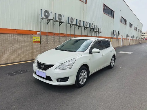 Nissan Tiida 2013