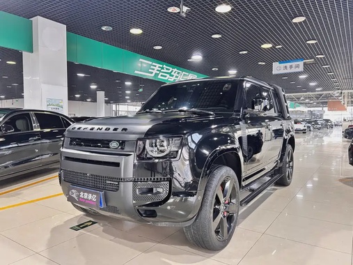 Land Rover Defender 2024