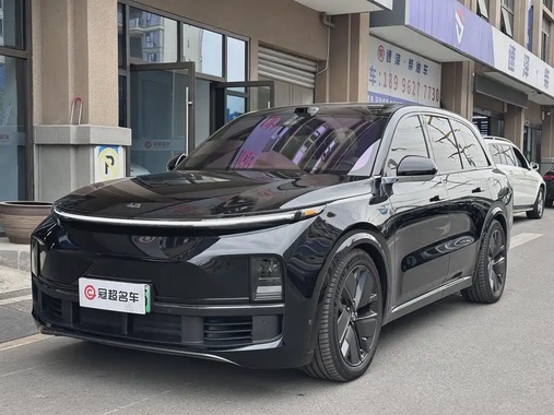 Li Auto L8 2025