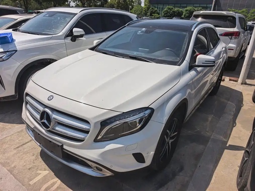 Mercedes-Benz GLA-Class 2015