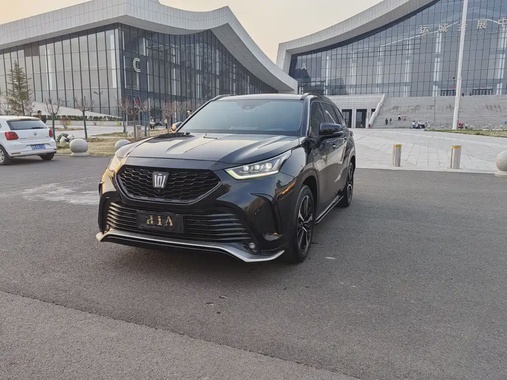 Toyota Crown Kluger 2022