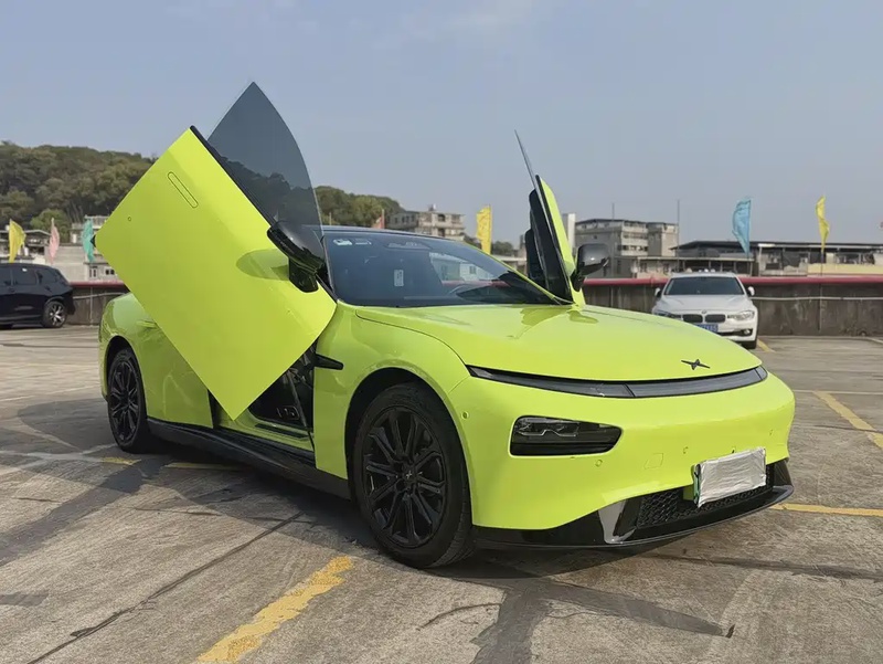 XPeng P7