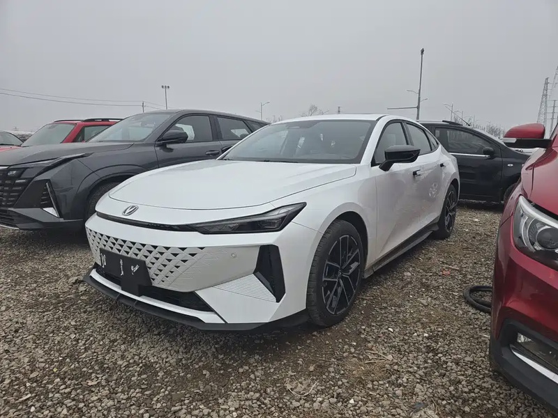 Changan UNI-V