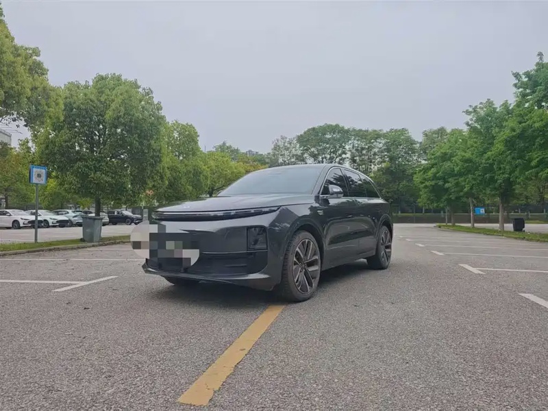 Li Auto L6