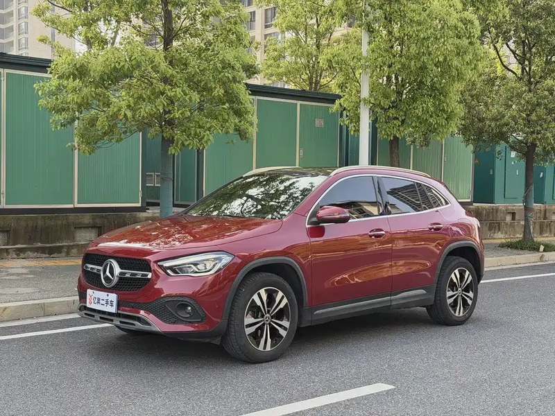 Mercedes-Benz GLA-Class