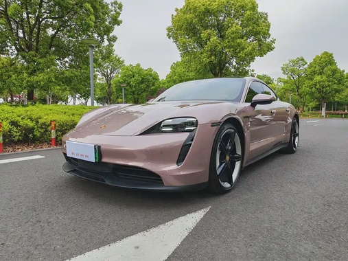 Porsche Taycan 2023