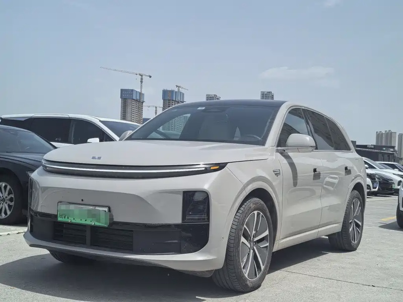 Li Auto L6