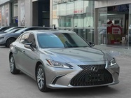 Lexus ES 2021