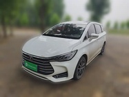 BYD MAX 2018
