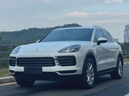 Porsche Cayenne 2021