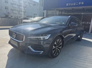 Volvo V60 2023