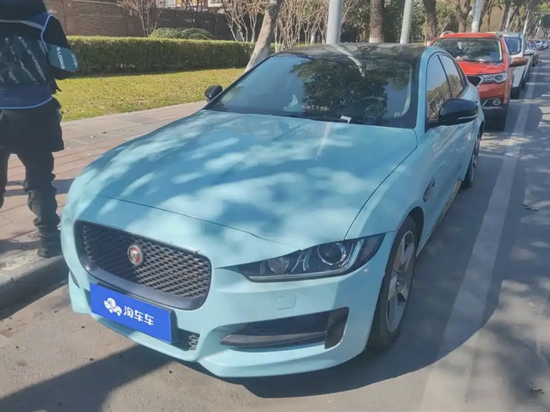 Jaguar XE