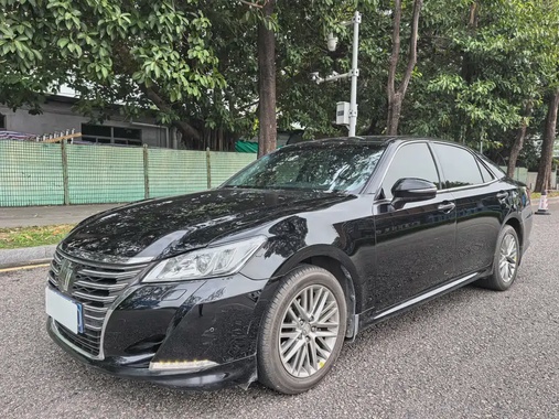 Toyota Crown 2017