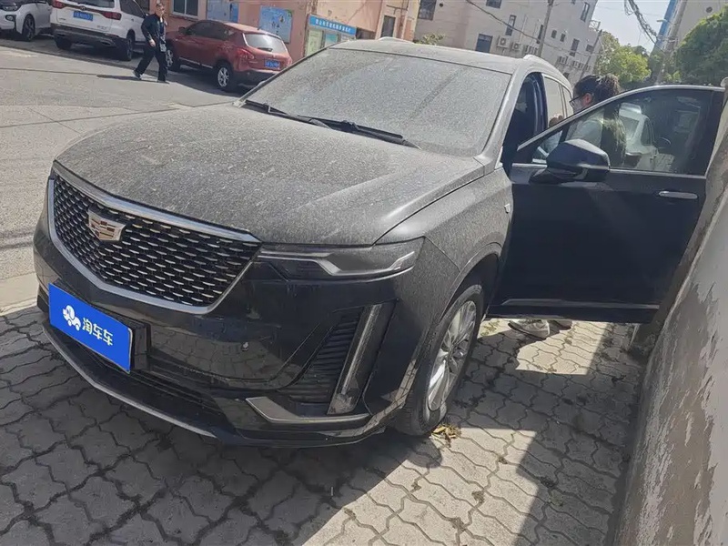 Cadillac XT6